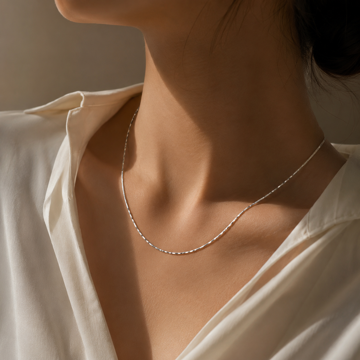 Unisex Sleek Snake Chain