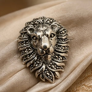 Lion Heart Brooch/Pin