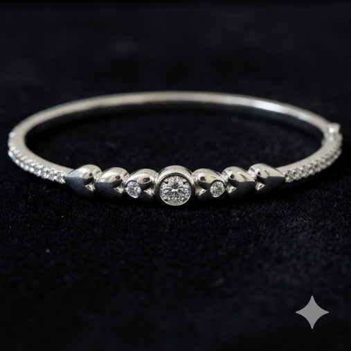 Kada-Style Sleek Bracelet