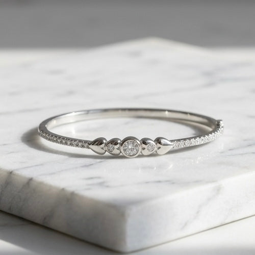 Kada-Style Sleek Bracelet