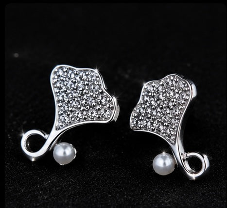 Pearl Bloom Earrings