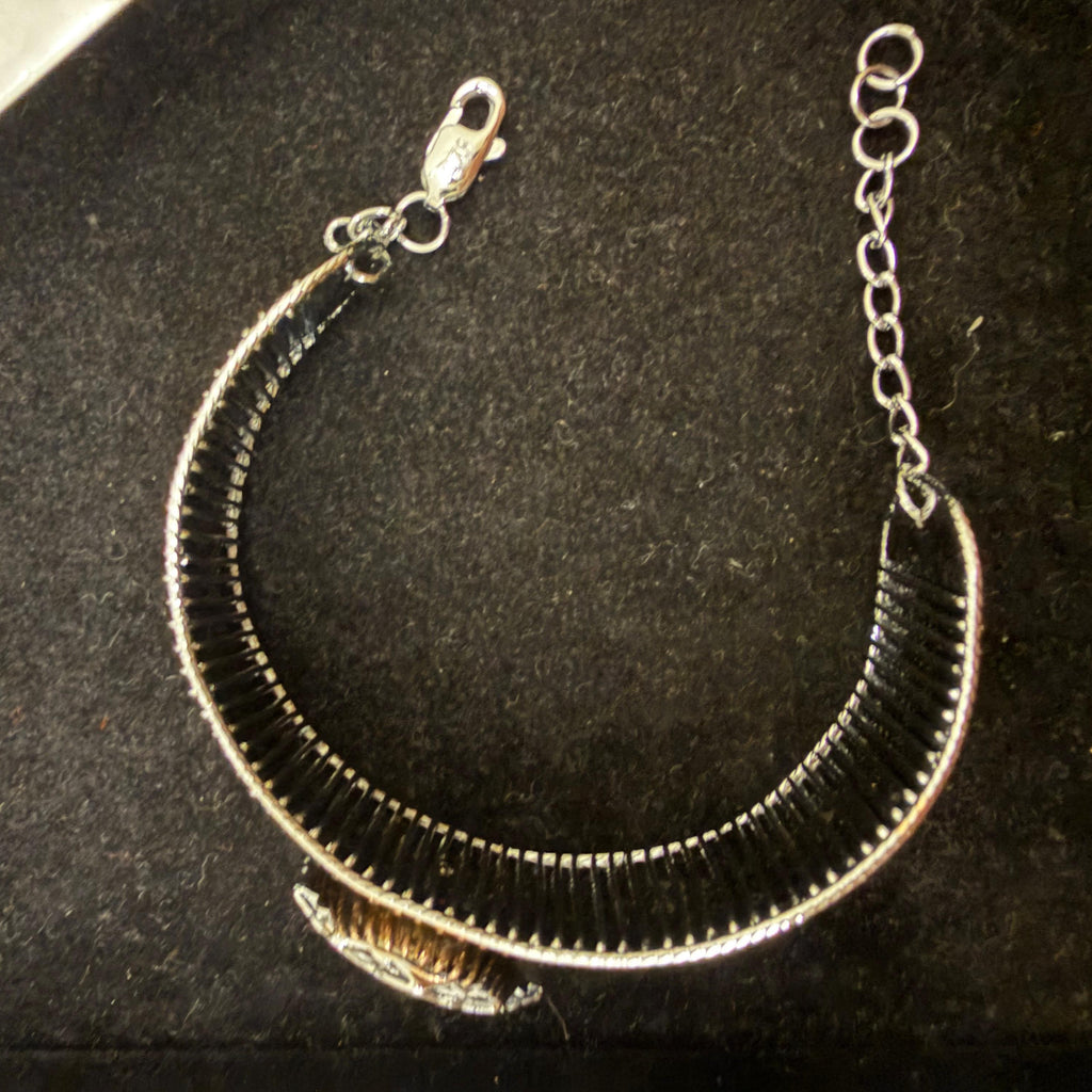 Vintage Floral Mesh Bracelet