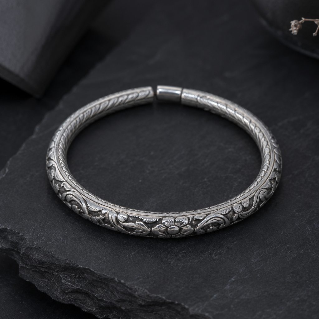 Heritage Floral Engraved Payal
