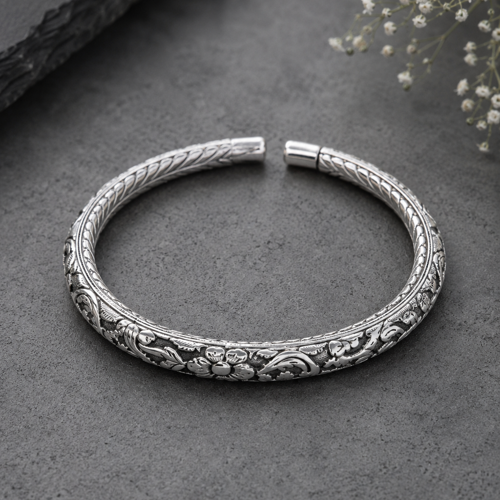 Heritage Floral Engraved Payal