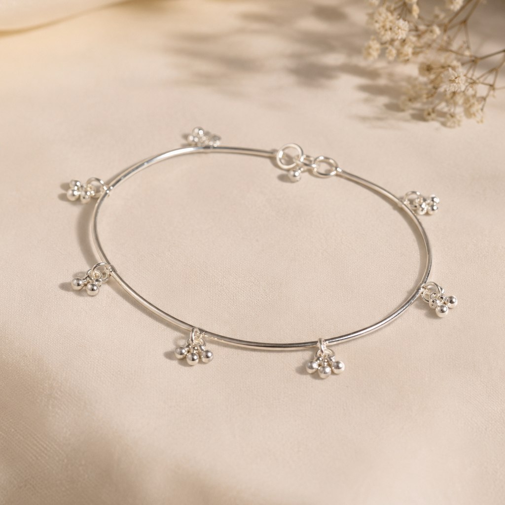 Delicate Floral Charm Payal