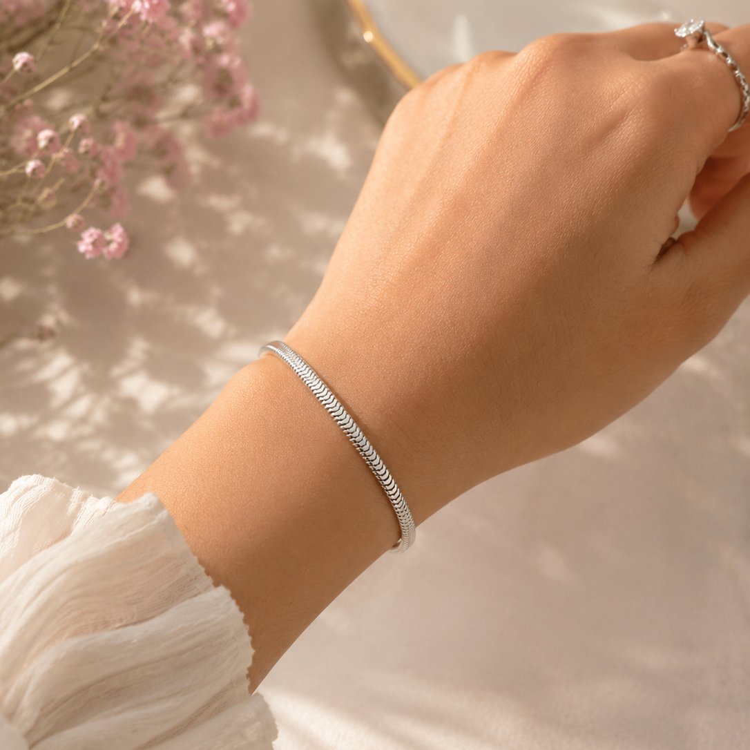 Silver Serpentine Bracelet