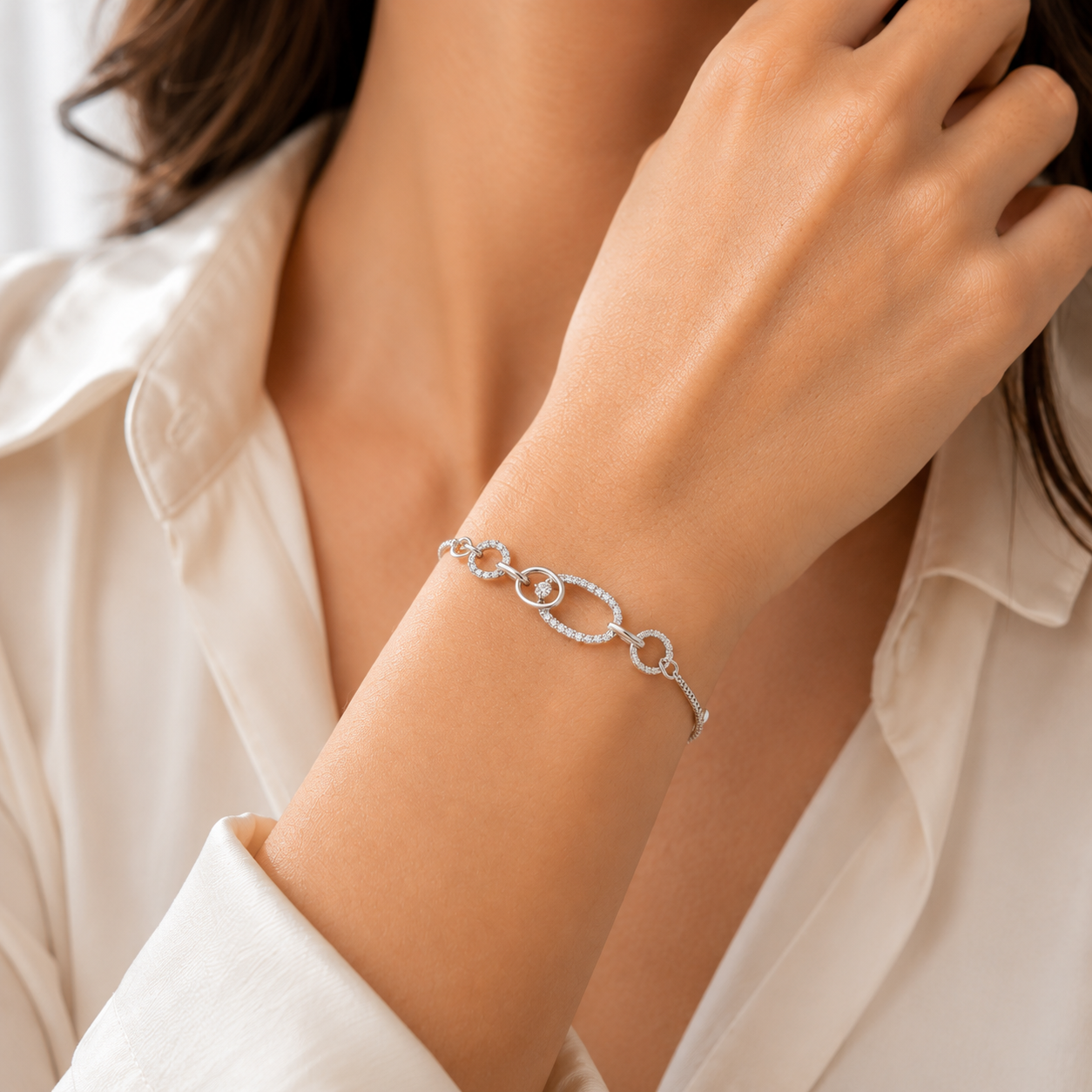 Serene Curve Bracelet