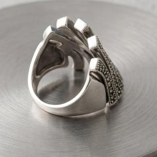 Sculpted Wave Ring