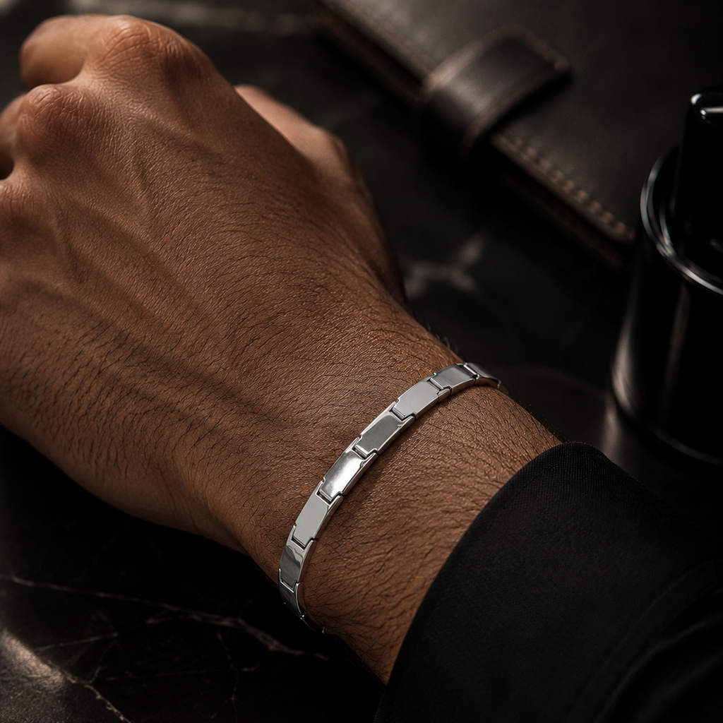 Minimal Edge Bracelet
